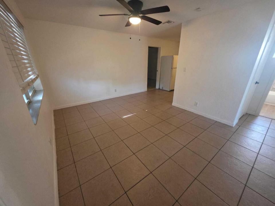404 NE 4th Street 1, Pompano Beach, Florida 33060, Stati Uniti