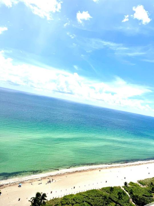 16699 COLLINS Avenue 2410, Sunny Isles Beach, Floride 33160, États-Unis