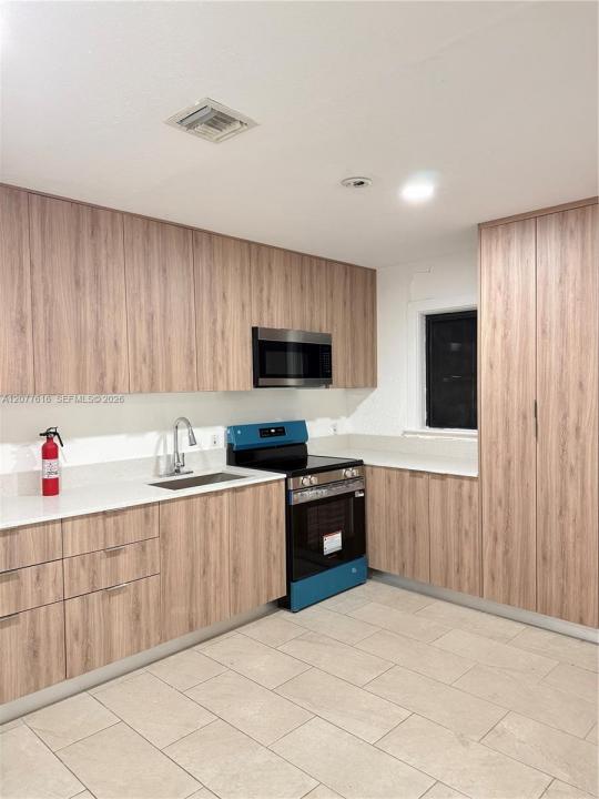 183 Silver Beach Rd, Riviera Beach, Florida 33403, USA