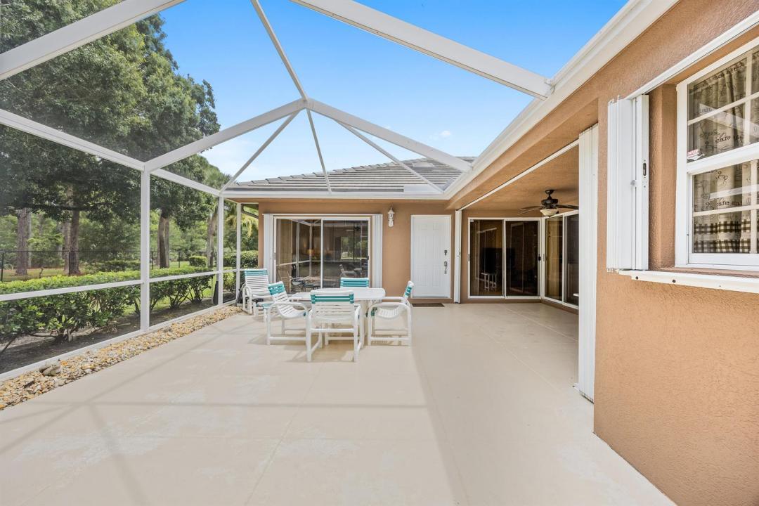 1242 NW Sun Terrace Circle 12A, Port St. Lucie, Florida 34986, HOA KỲ
