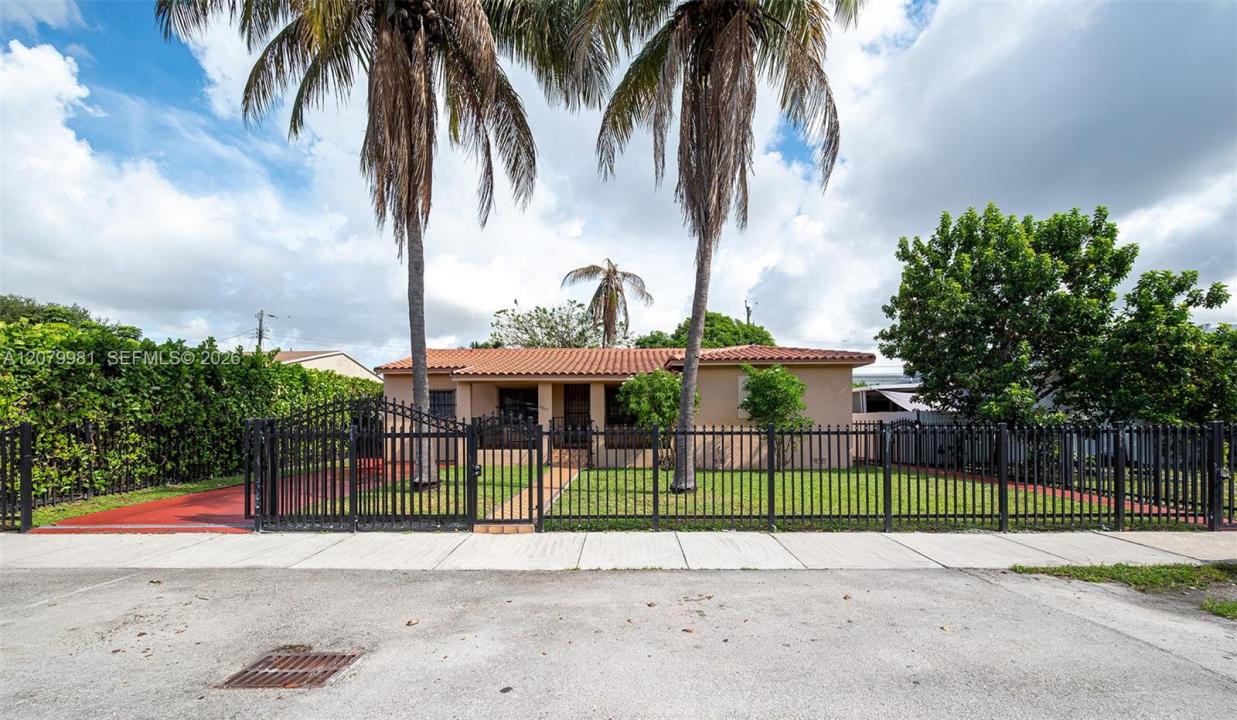 4051 NW 5th St, Miami, Floride 33126, États-Unis