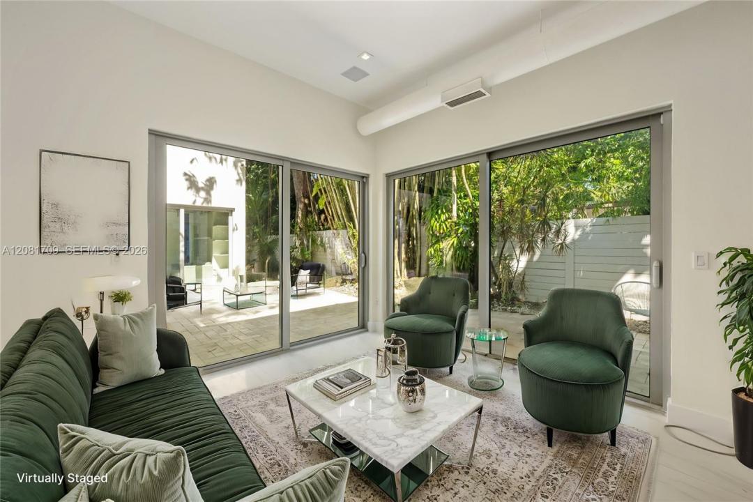 2205 Overbrook St, Miami, Florida 33133, Stati Uniti