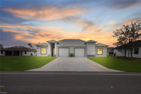 4648/4650 Leonard Blvd S, Lehigh Acres, Florida 33973, USA