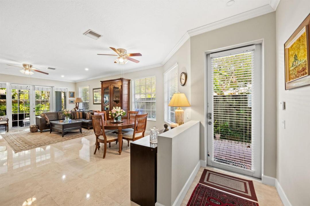 703 SW 16TH Court 703, Fort Lauderdale, فلوريدا 33315, الولايات المتحدة