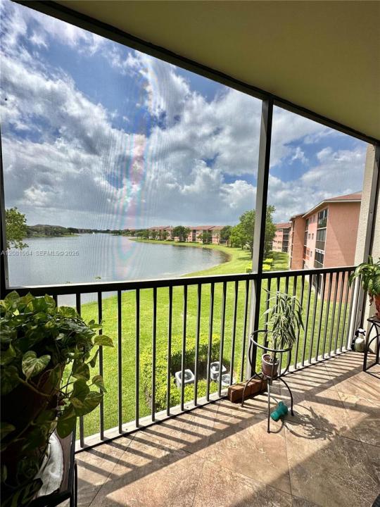 13800 SW 5th Ct 311M, Pembroke Pines, Floride 33027, États-Unis