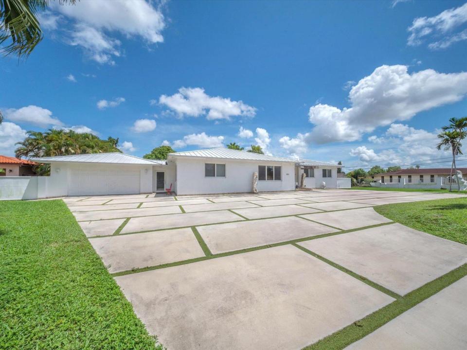 2951 SW 139TH Avenue, Miami, Floryda 33175, USA