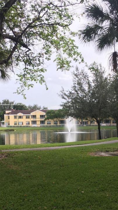 8592 W Sunrise Blvd 111, Plantation, Florida 33322, USA