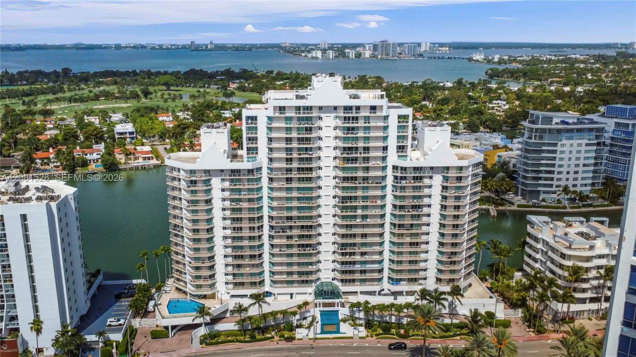 5900 Collins Ave 2304, Miami Beach, Florida 33140, USA