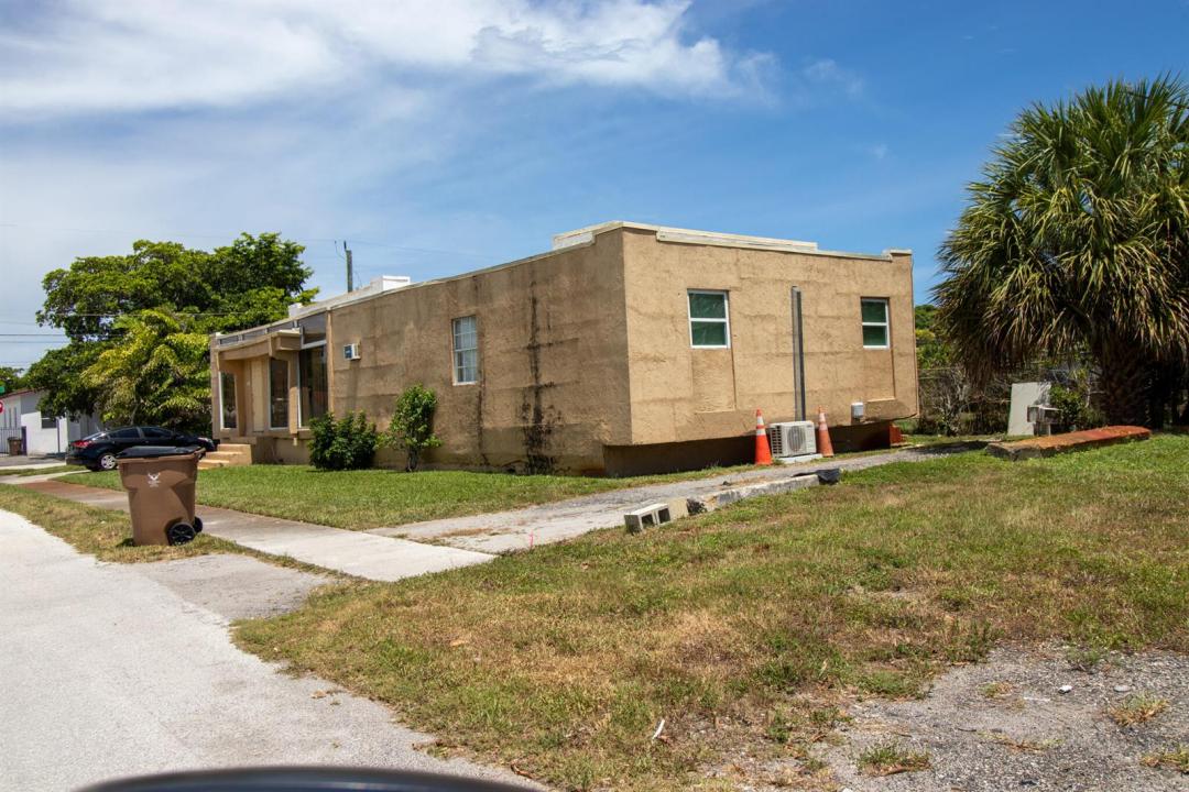 248 SW 7TH Court, Deerfield Beach, Floryda 33441, USA