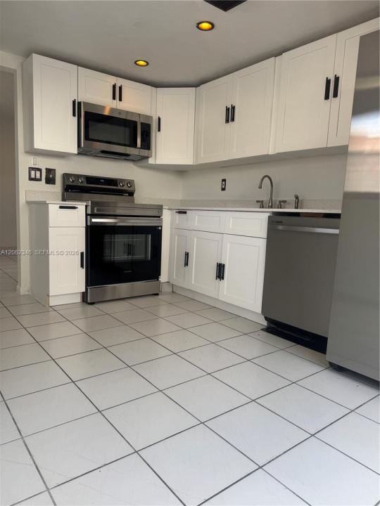 321 SW 1st Ct K-4, Pompano Beach, Florida 33060, Stati Uniti