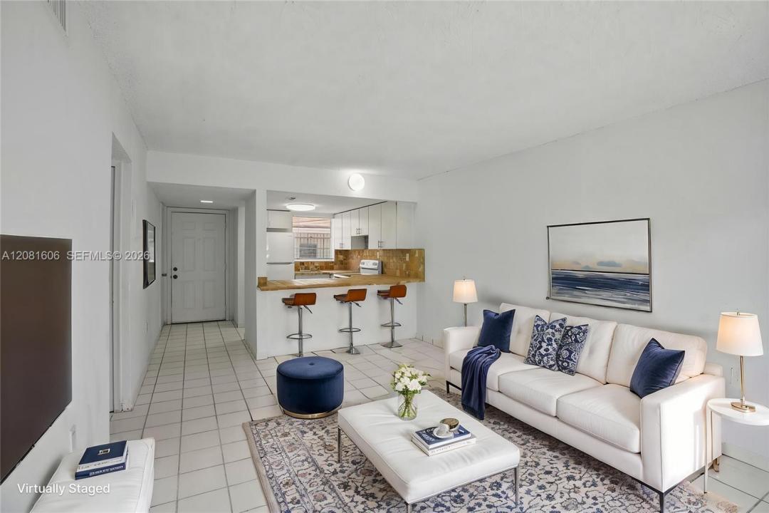461 SW 7th St 4, Miami, Florida 33130, USA