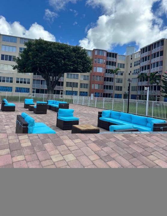1660 NE 191ST Street 308-1, Miami, Florida 33179, USA