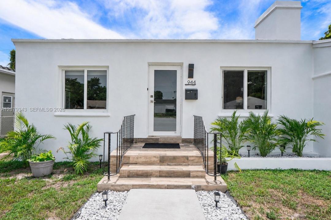 944 NW 47th St, Miami, Floride 33127, États-Unis