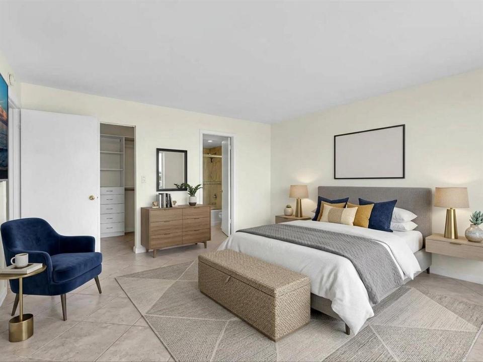 2841 N Ocean Boulevard 1105, Fort Lauderdale, Florida 33308, USA