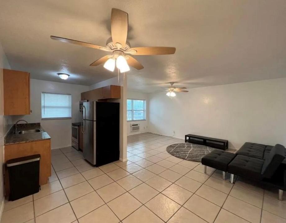701 SE 15TH Street 8, Fort Lauderdale, Floryda 33316, USA