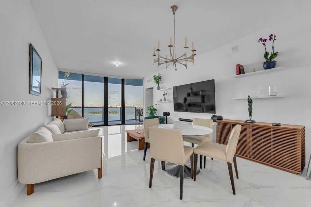 700 NE 24th St 1405, Miami, Florida 33137, USA