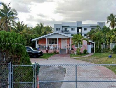 2420 NW 23rd Ct, Miami, Florida 33142, USA
