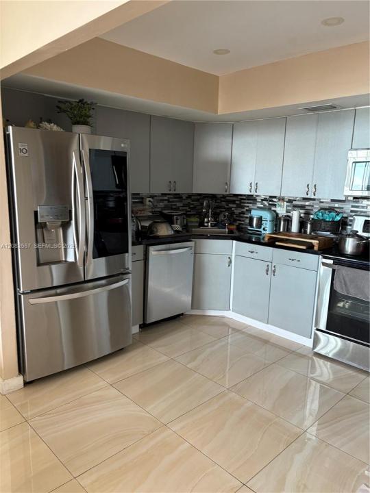 2150 Sans Souci Blvd B1605, North Miami, Floride 33181, États-Unis