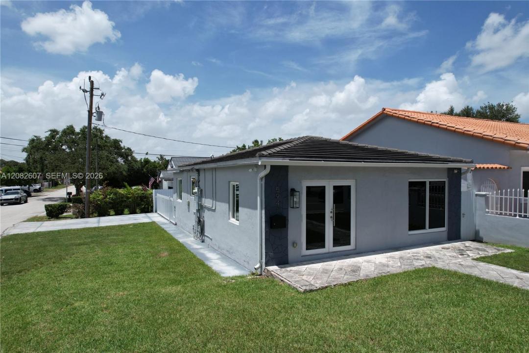 5941 Coral Way, Miami, Floride 33155, États-Unis