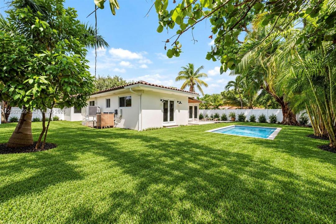 10619 NE 10th Pl, Miami Shores, Floride 33138, États-Unis
