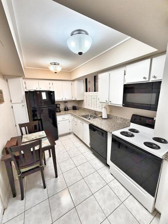 3452 NE Causeway Boulevard 102, Hutchinson Island, Floride 34957, États-Unis