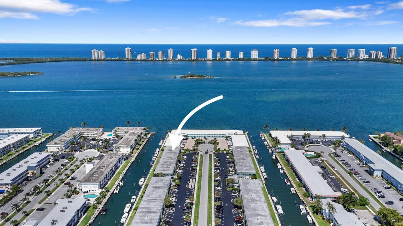 109 WETTAW Lane 101, North Palm Beach, Floride 33408, États-Unis
