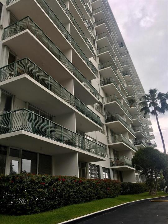 1408 Brickell Bay Dr 912, Miami, Floride 33131, États-Unis