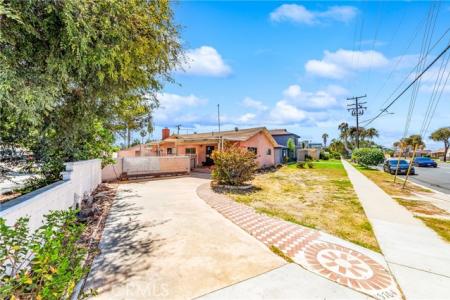 Clark, Bellflower, Califórnia 90706, Estados Unidos