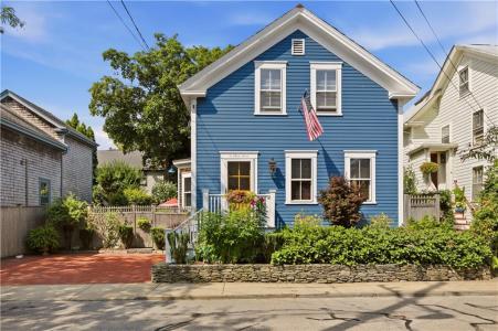 72 Third Street, Newport, Rhode Island 02840, USA