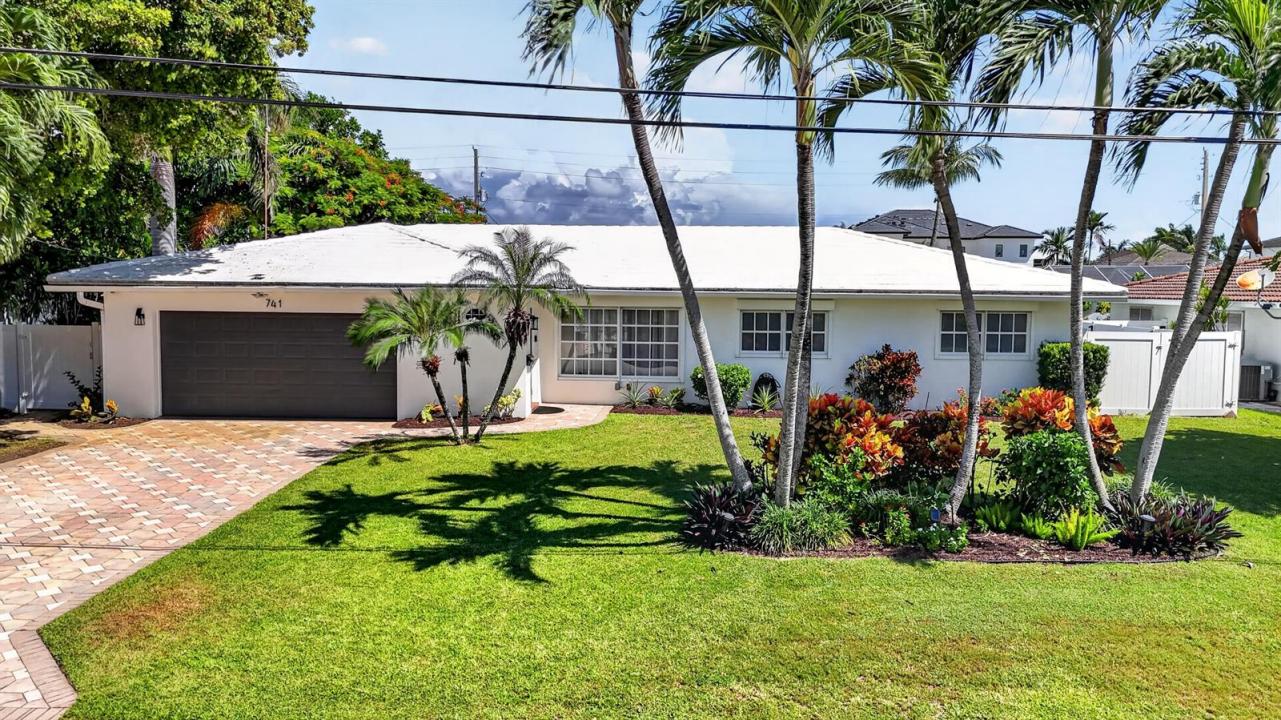 741 BERKELEY Street, Boca Raton, Florida 33487, USA