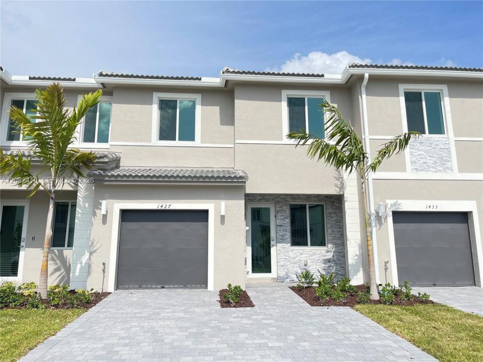 1427 SE 7TH TER, Homestead, فلوريدا 33034-3462, الولايات المتحدة