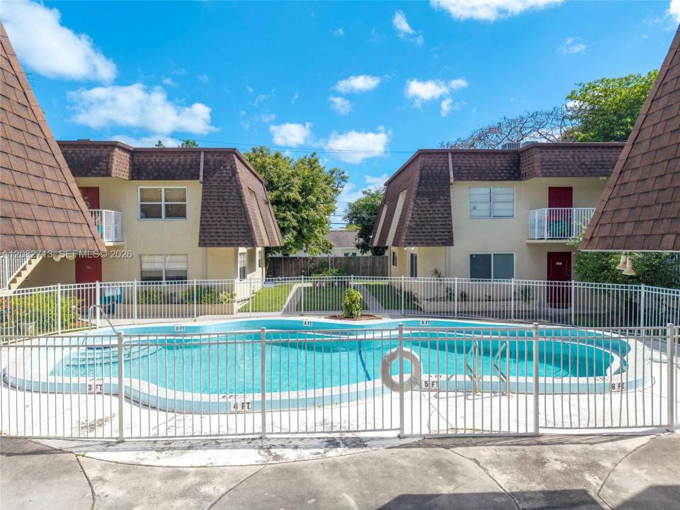 4524 SW 54th St 501-W, Dania Beach, Floryda 33314, USA