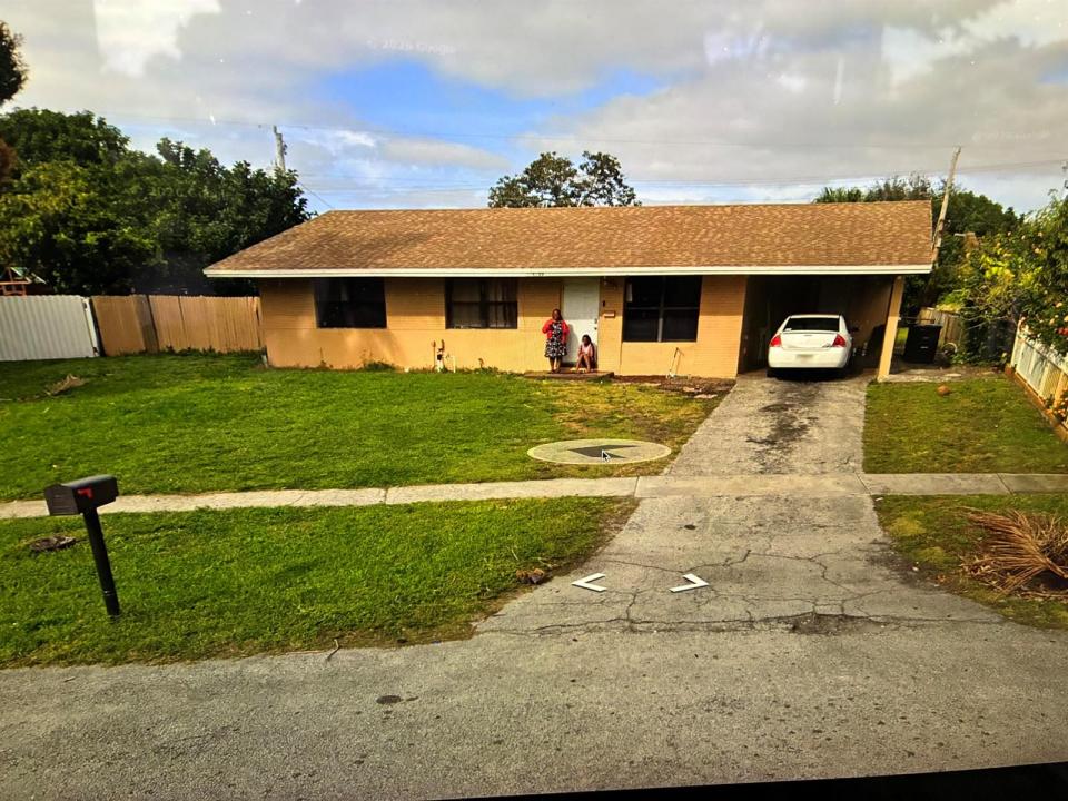 1655 44TH Street, West Palm Beach, Florida 33407, USA