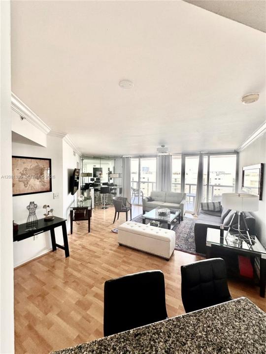 6301 Collins Ave 806, Miami Beach, Florida 33141, Stati Uniti