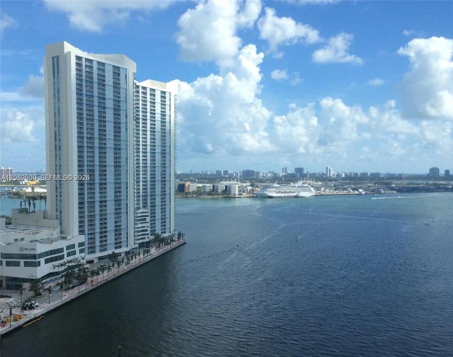 325 NE Biscayne Blvd 1923, Miami, Floride 33131, États-Unis