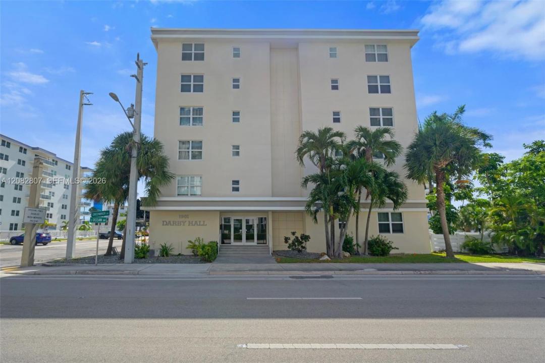 1901 S Ocean Dr 303, Hollywood, Floryda 33019, USA
