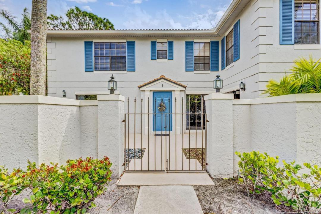 363 Prestwick Circle 1, Palm Beach Gardens, Floryda 33418, USA