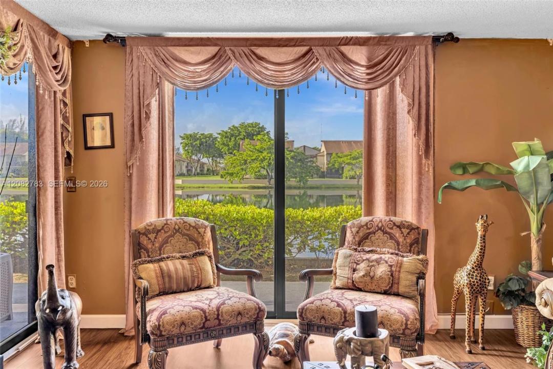 450 NW 214th St 102-16, Miami Gardens, Florida 33169, USA