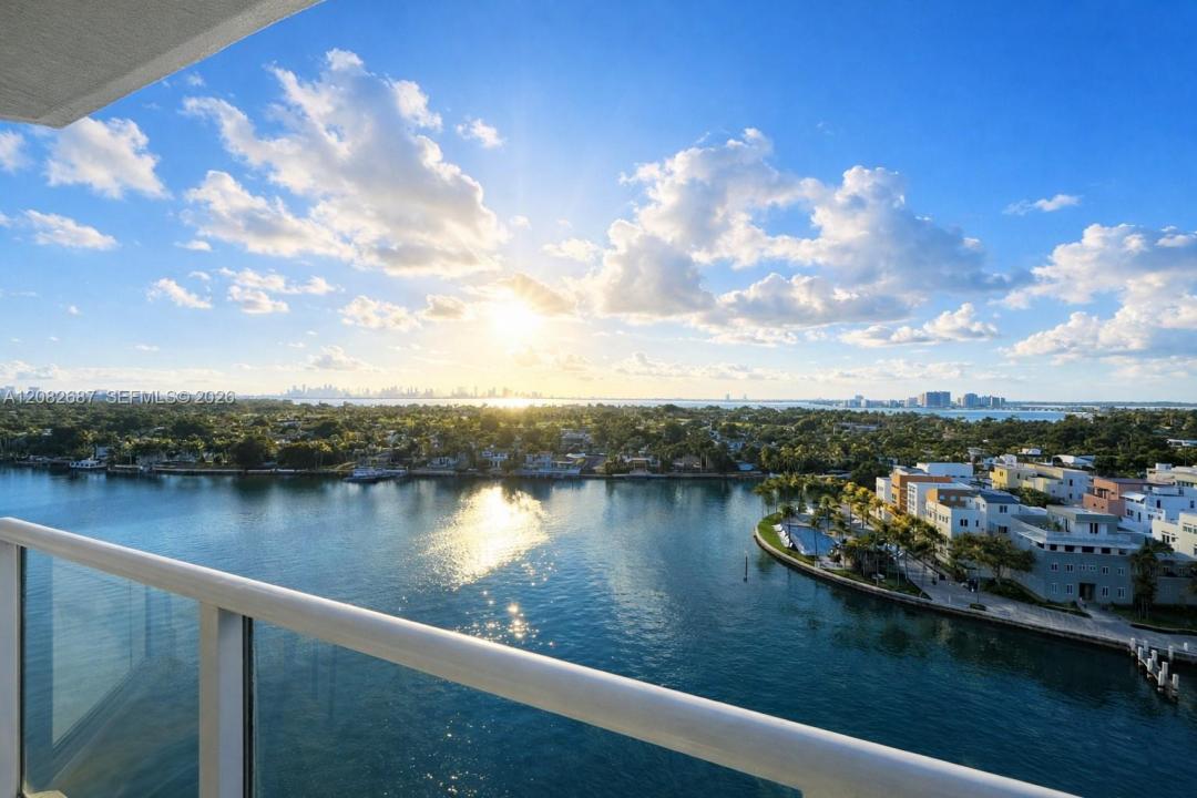 5900 Collins Ave 1405, Miami Beach, Floride 33140, États-Unis