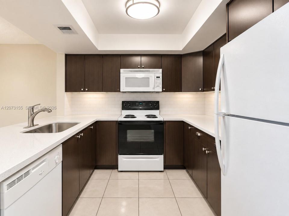 9285 SW 125th Ave 306, Miami, Florida 33186, USA