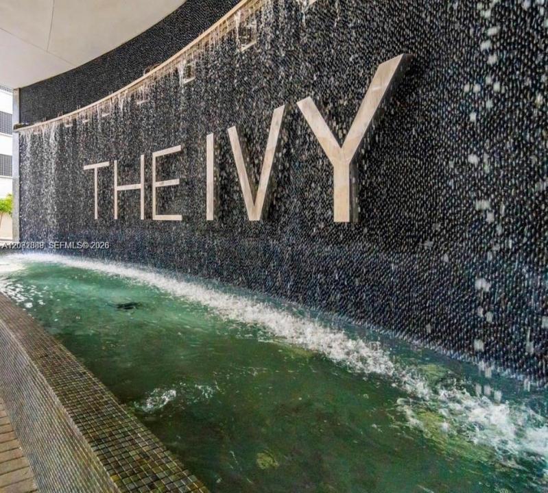 90 SW 3rd St 3408, Miami, Floryda 33130, USA