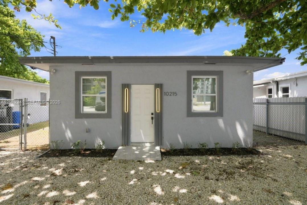 10215 SW 184th St, Cutler Bay, Florida 33157, USA