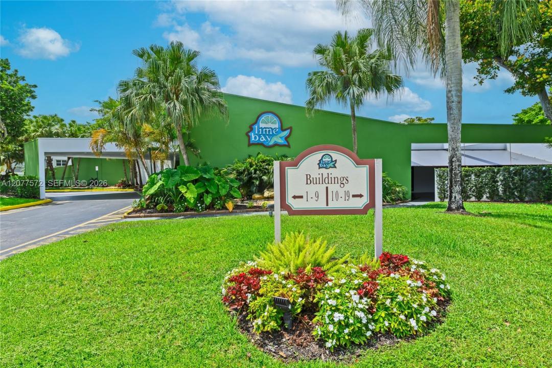 9091 Lime Bay Blvd 211, Tamarac, Florida 33321, Stati Uniti
