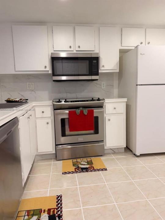 6575 W Oakland Park Blvd 303, Lauderhill, Florida 33313, USA