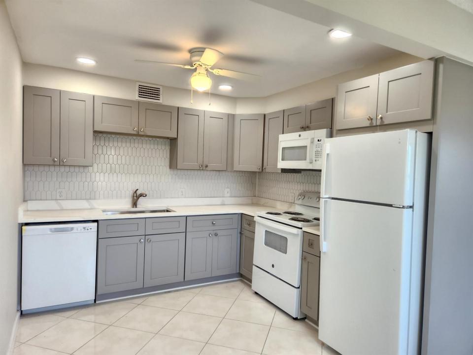 3025 Newcastle B, Boca Raton, Florida 33434, Stati Uniti