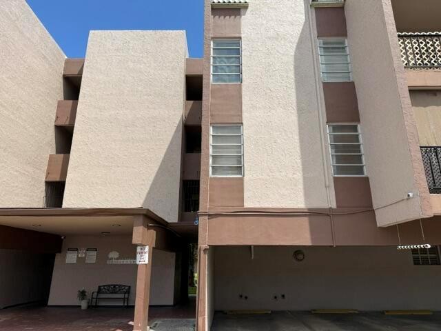1900 W 68th Street D101, Hialeah, Florida 33014, Stati Uniti
