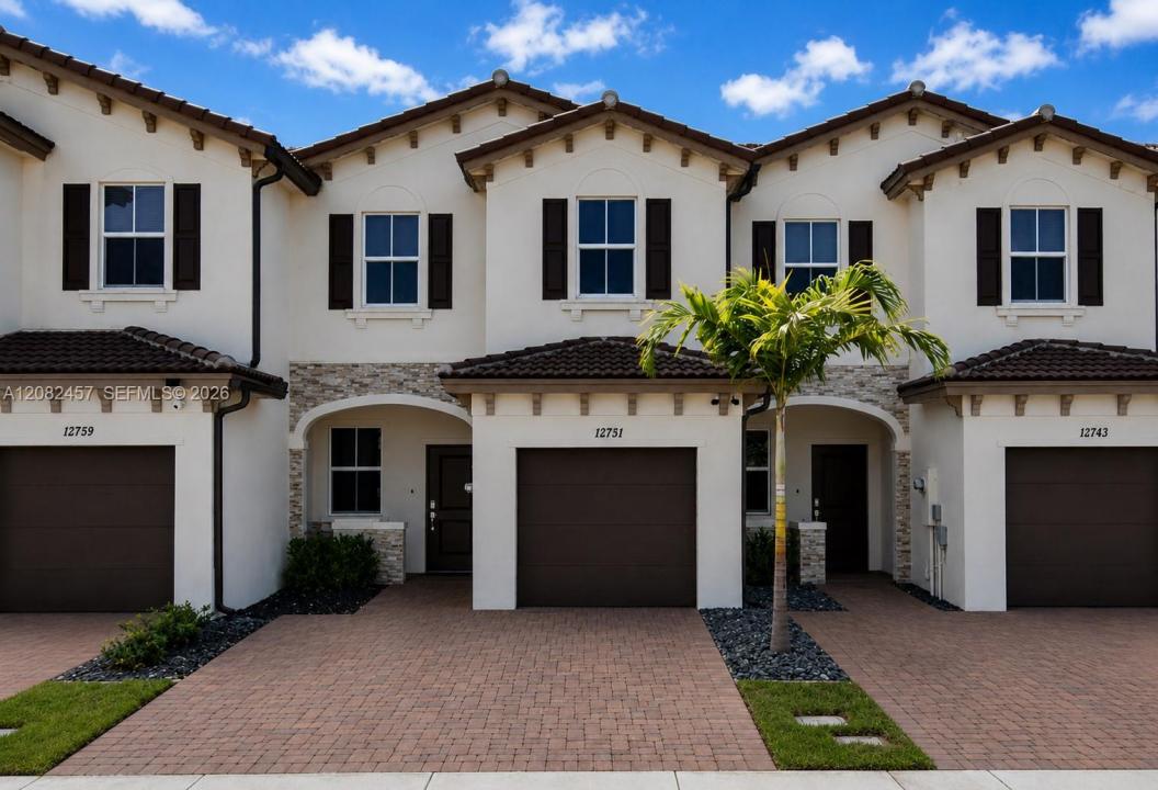 12751 NW 23rd Pl, Miami, Floride 33167, États-Unis