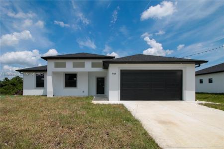 943 COMMODORE ST, Lehigh Acres, Florida 33974, USA