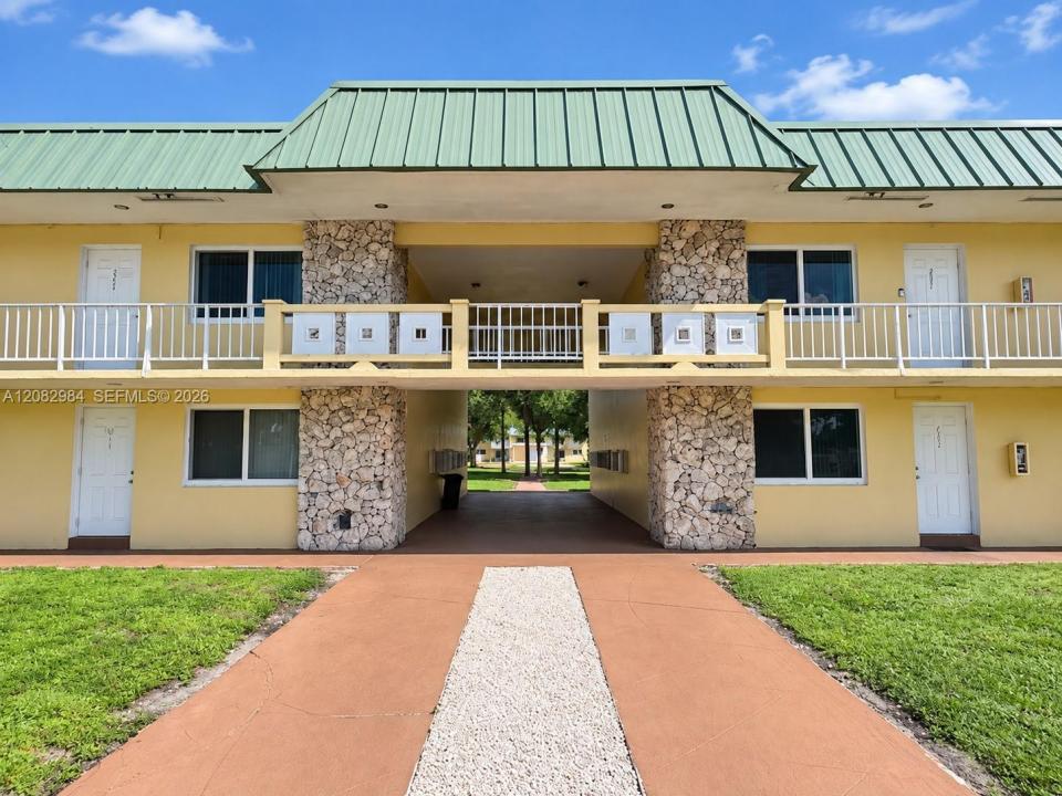 505 NW 177th St 128, Miami Gardens, Floride 33169, États-Unis