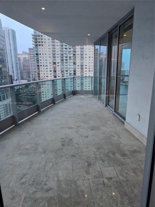 1331 Brickell Bay Dr 2102, Miami, Florida 33131, USA